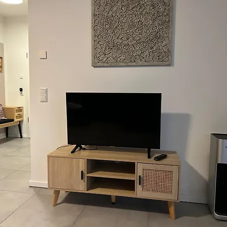 Stylische Mit Garten Im Zentrum